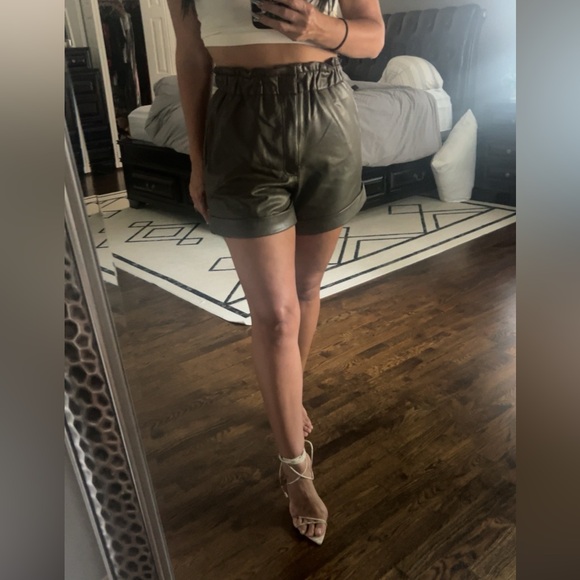 Brown faux leather shorts - Picture 6 of 6